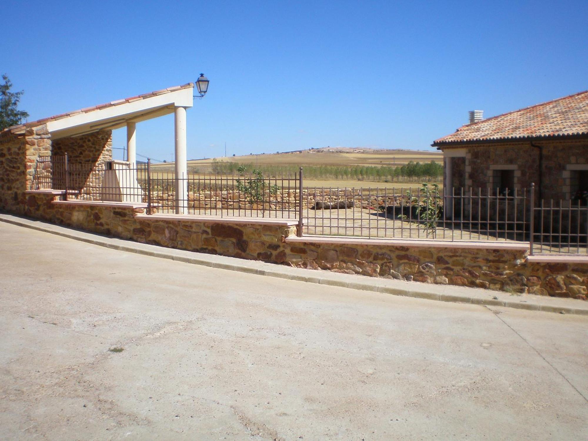 El Pobo de Dueñas Casa Rural La Duena المظهر الخارجي الصورة