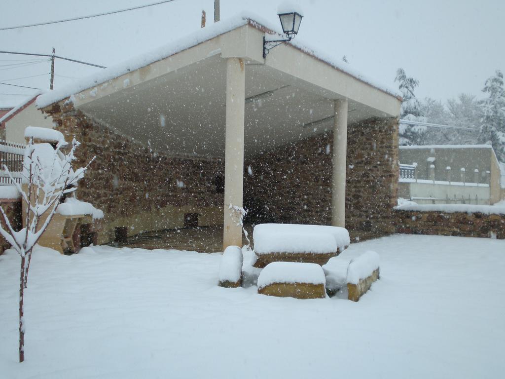 El Pobo de Dueñas Casa Rural La Duena المظهر الخارجي الصورة