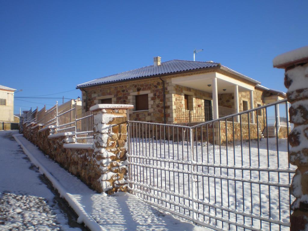 El Pobo de Dueñas Casa Rural La Duena المظهر الخارجي الصورة